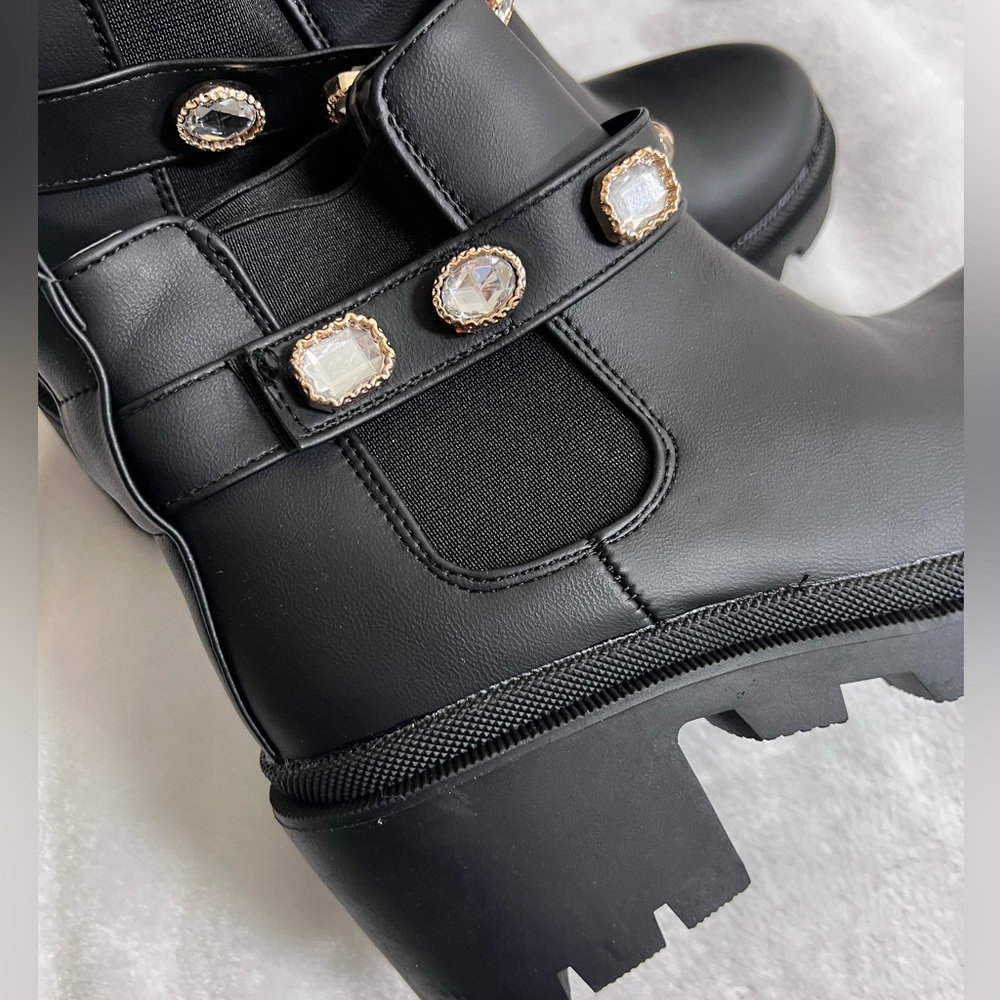 Black combat style boots with crystal accents, size 6 - Picture 2 of 9